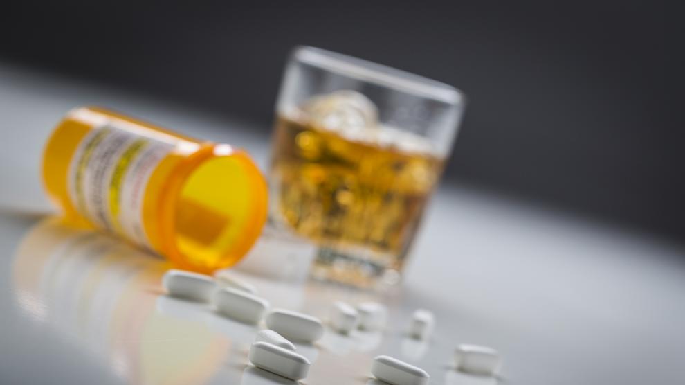 Lee más sobre el artículo Fármacos que no debes mezclar con el alcohol