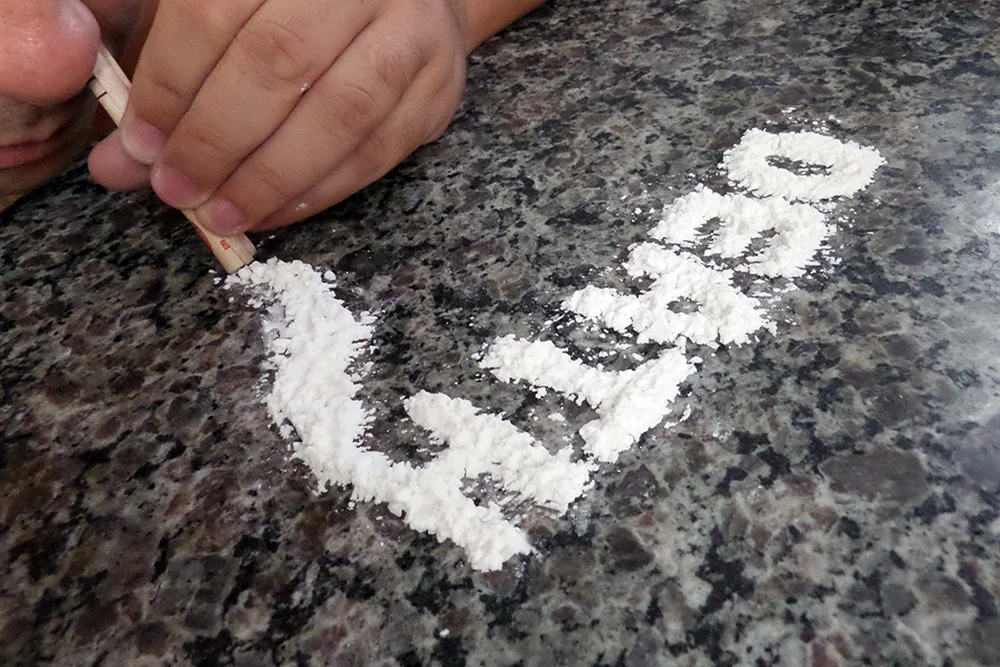 Lee más sobre el artículo El consumo de cocaína y sus efectos, más allá del placer efímero
